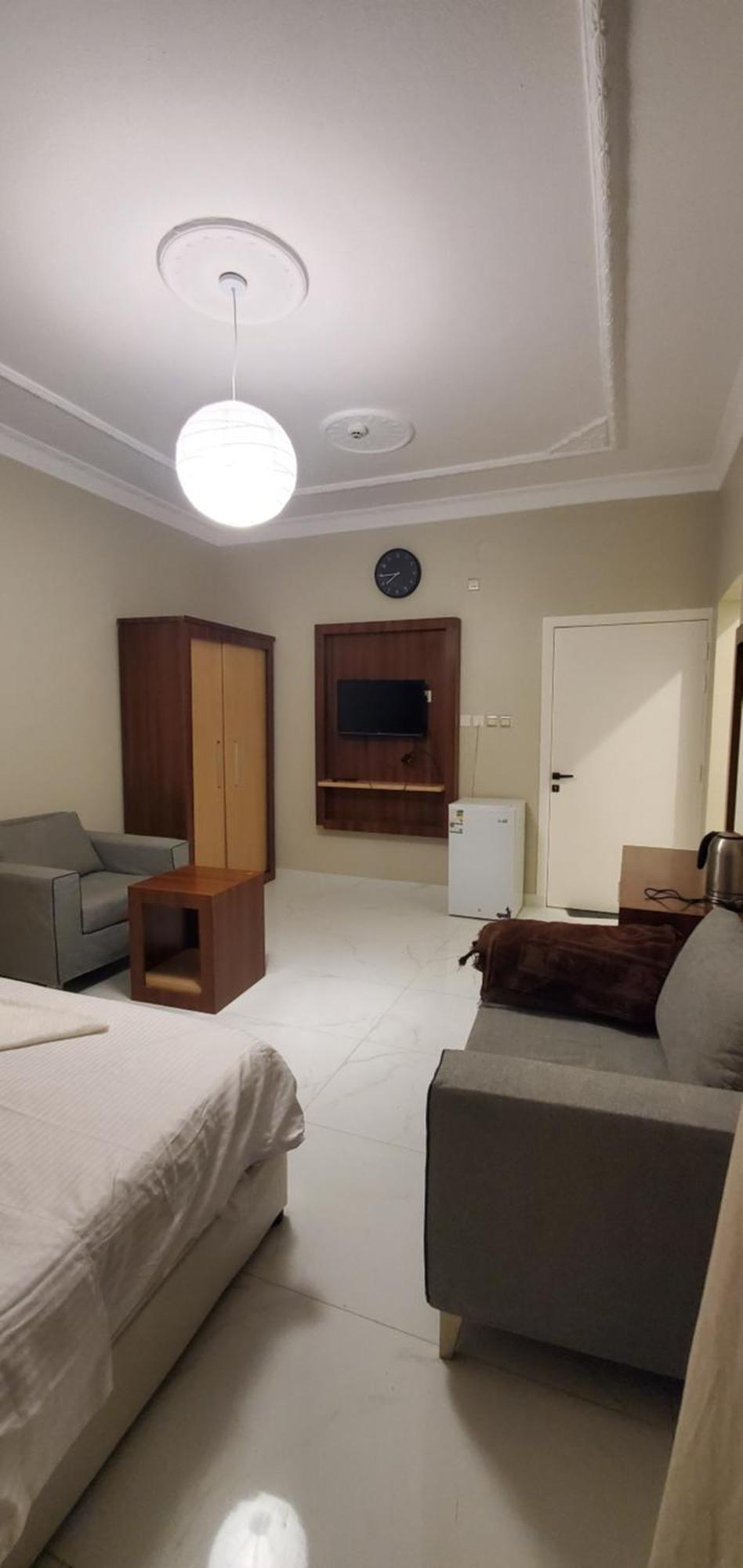 Rehana Al-Wurud Suites Khamis Mushait Exterior photo