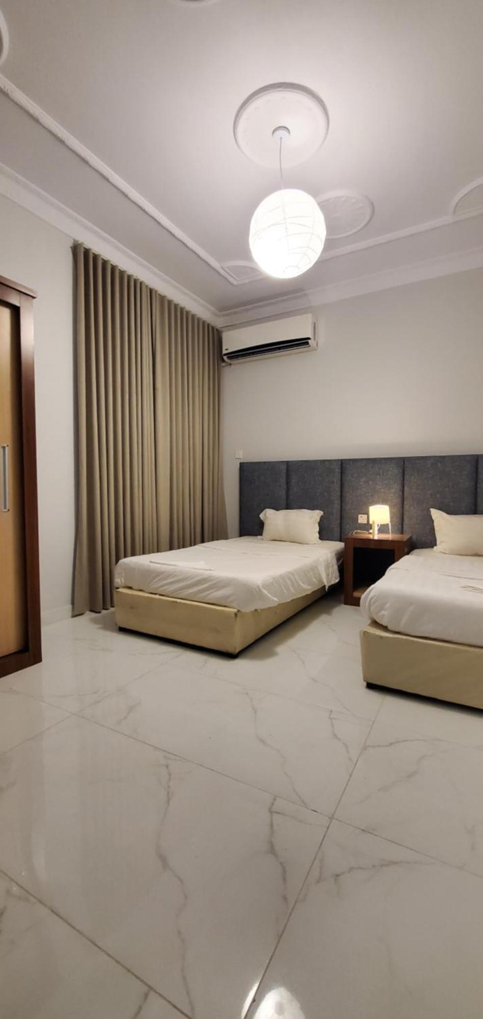 Rehana Al-Wurud Suites Khamis Mushait Exterior photo